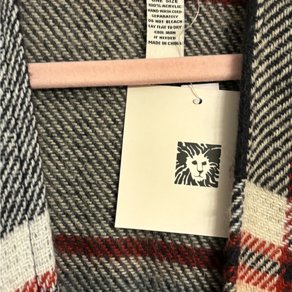 NWT ANNE KLEIN Womens Wrap Poncho Acrylic One Size - Picture 5 of 7